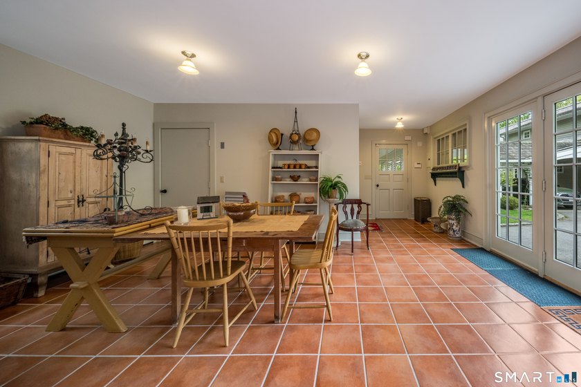 Welcome to 150 Joshuatown Road in Lyme, a stunning, custom built - photo 22