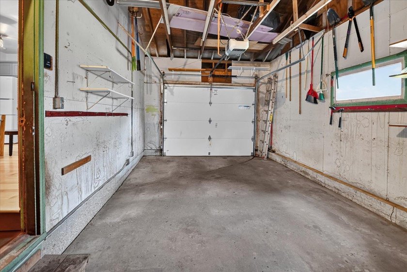 Incredible value awaits the new owner of this Northside ranch - photo 33