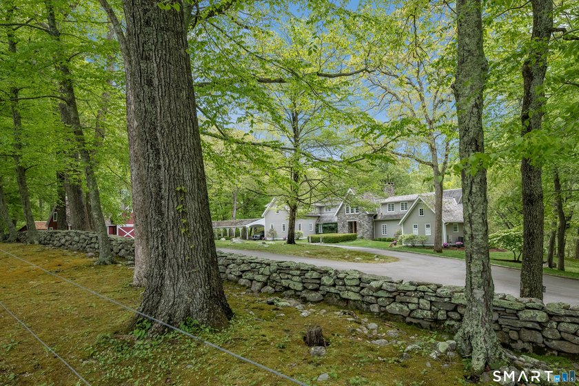 Welcome to 150 Joshuatown Road in Lyme, a stunning, custom built - photo 35