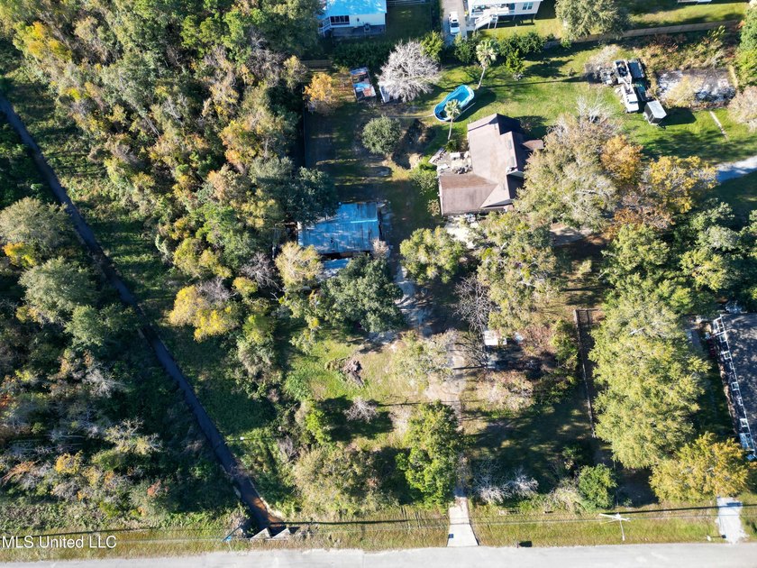 Desirable Lot Near the Beautiful Beaches of Waveland! Oversized - photo 4