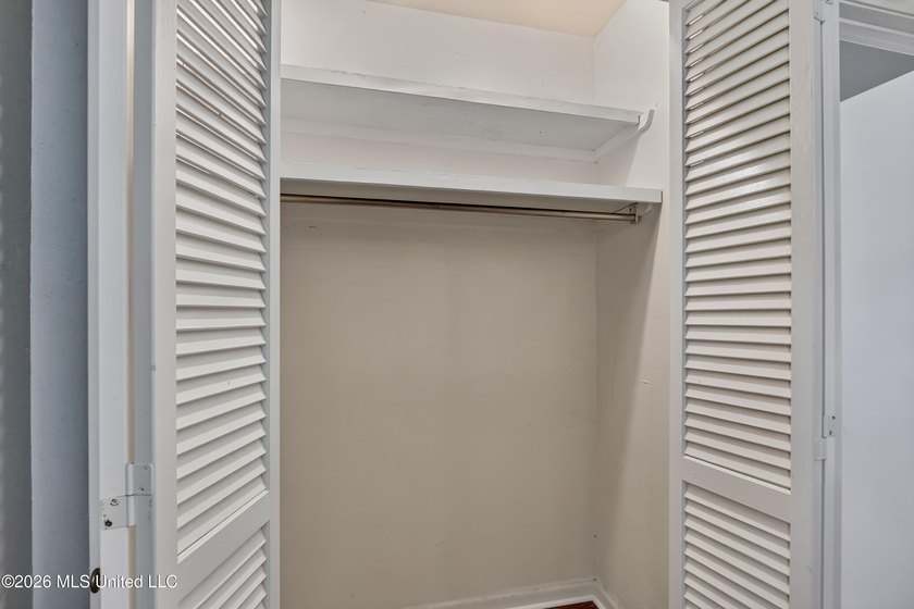 This well kept home is located close to shopping as well as golf - photo 21