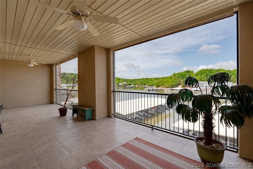 Experience low-maintenance lake living in this well-maintained - photo 22