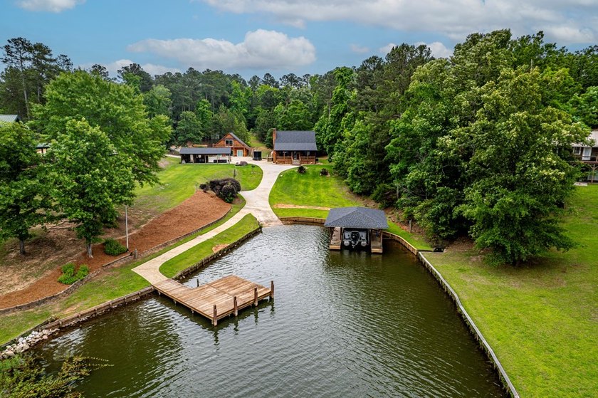 The perfect Lake Sinclair playground with a blend of privacy and - photo 42
