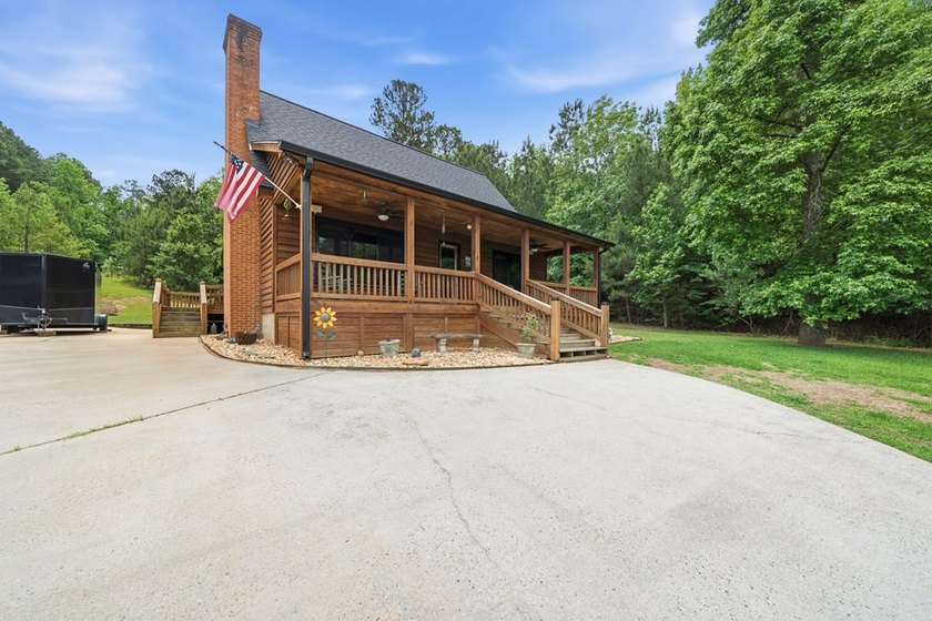 The perfect Lake Sinclair playground with a blend of privacy and - photo 43