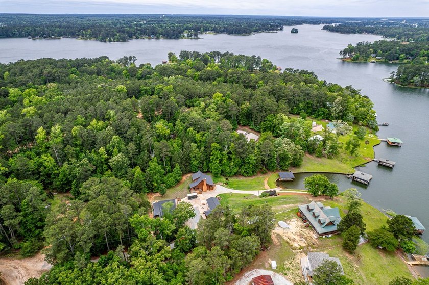 The perfect Lake Sinclair playground with a blend of privacy and - photo 44