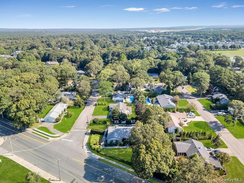 This beautiful ranch is set on .33 of an acre - photo 3