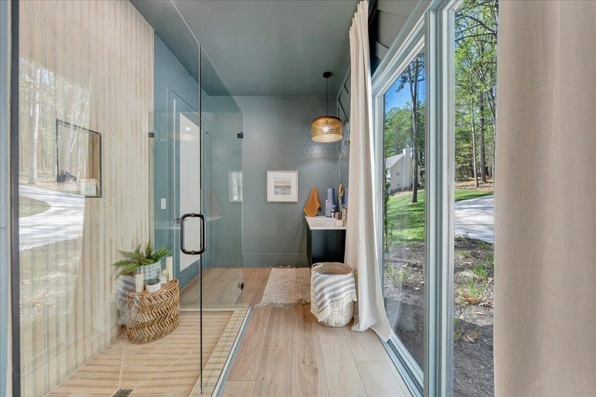 Don't miss this custom-designed, fully furnished residence - photo 33