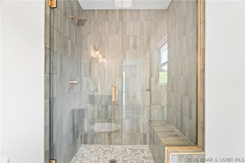 Cove location with 100 feet of lakefront, this beautifully - photo 17