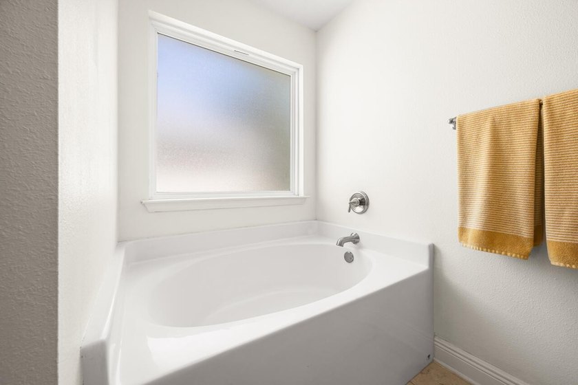 ***Home Sweet Home***This 3BR/2.5BA home has been lovingly - photo 34