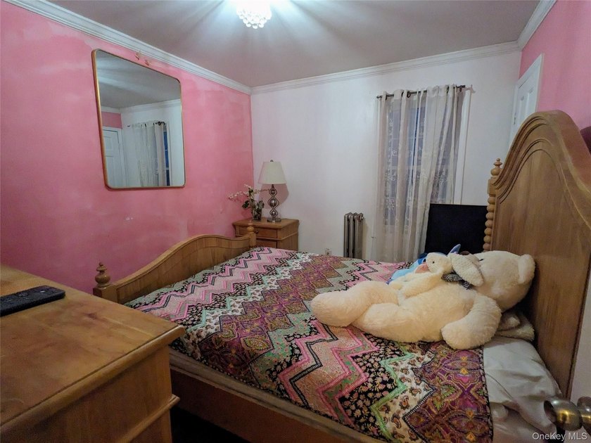 Beautifully Renovated Detached Colonial - This stunning - photo 10