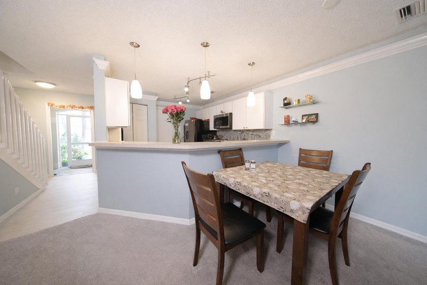Seller is willing to contribute toward buyer's closing costs - photo 3