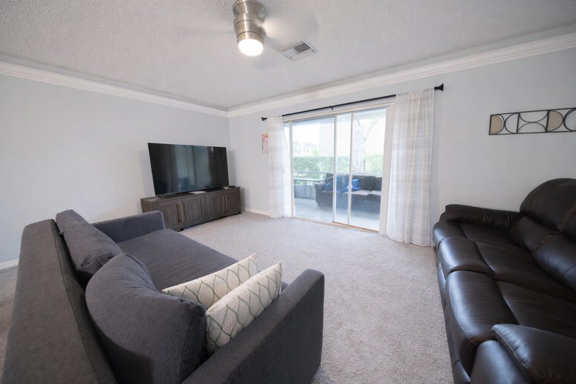 Seller is willing to contribute toward buyer's closing costs - photo 5
