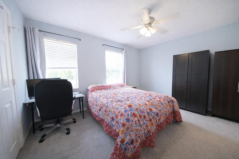 Seller is willing to contribute toward buyer's closing costs - photo 8