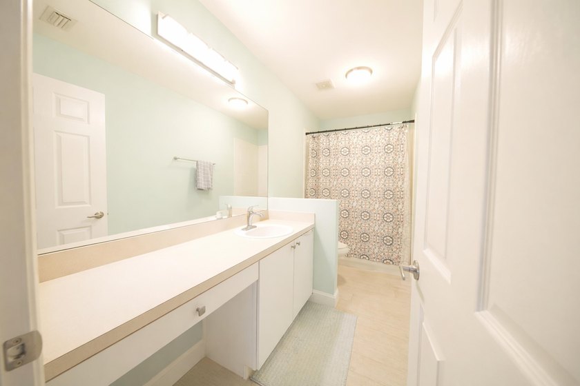Seller is willing to contribute toward buyer's closing costs - photo 9