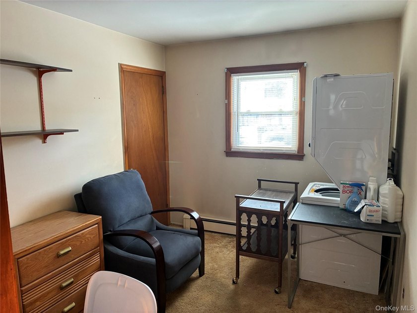 PRICED TO SELL Great starter home located just off the sunrise - photo 10