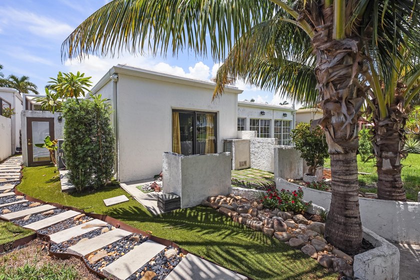 Must see this outstanding home in the renowned Fountains CC - photo 47