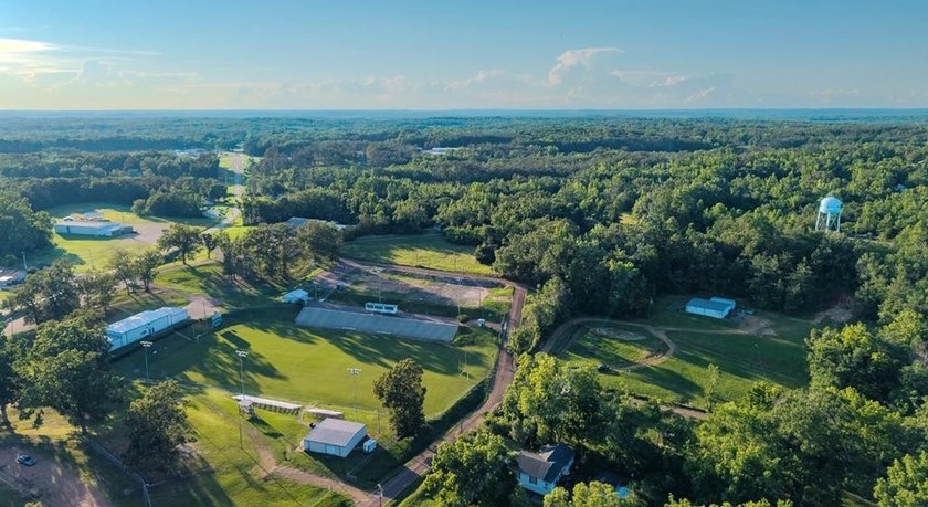 This property is an exciting opportunity for a subdivision! - photo 2