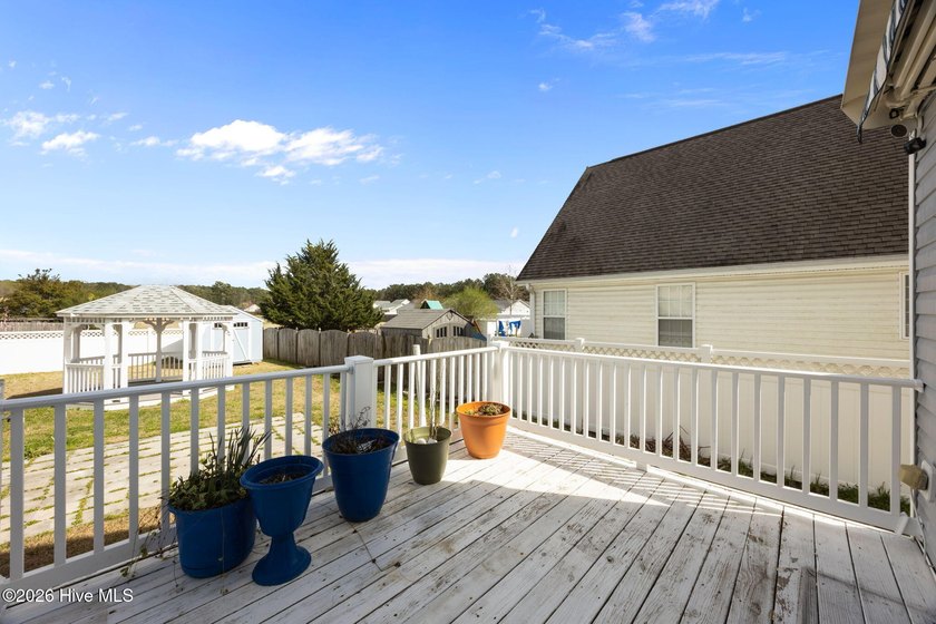 Welcome home to 285 Crooked Run, where space, comfort, and - photo 31