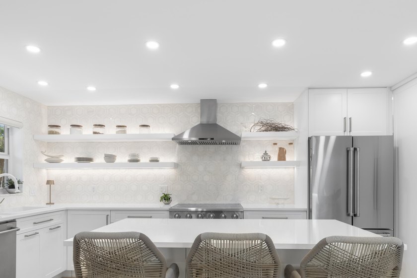 Wake up just steps from the Atlantic in this exquisite 2-bedroom - photo 7
