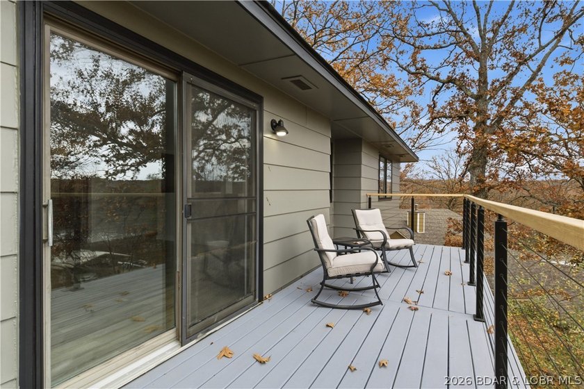 Newley Renovated Throughout!!!! Welcome to this stunning 4 - photo 29