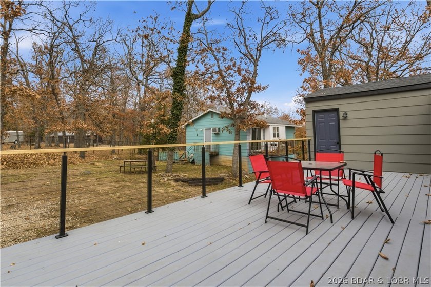 Newley Renovated Throughout!!!! Welcome to this stunning 4 - photo 31
