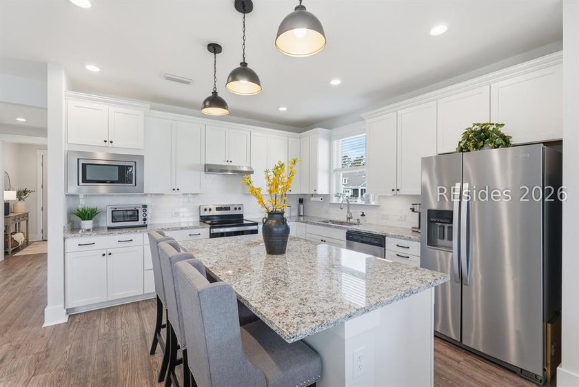 Welcome to this beautifully appointed 2-bedroom, 2-bath plus den - photo 12