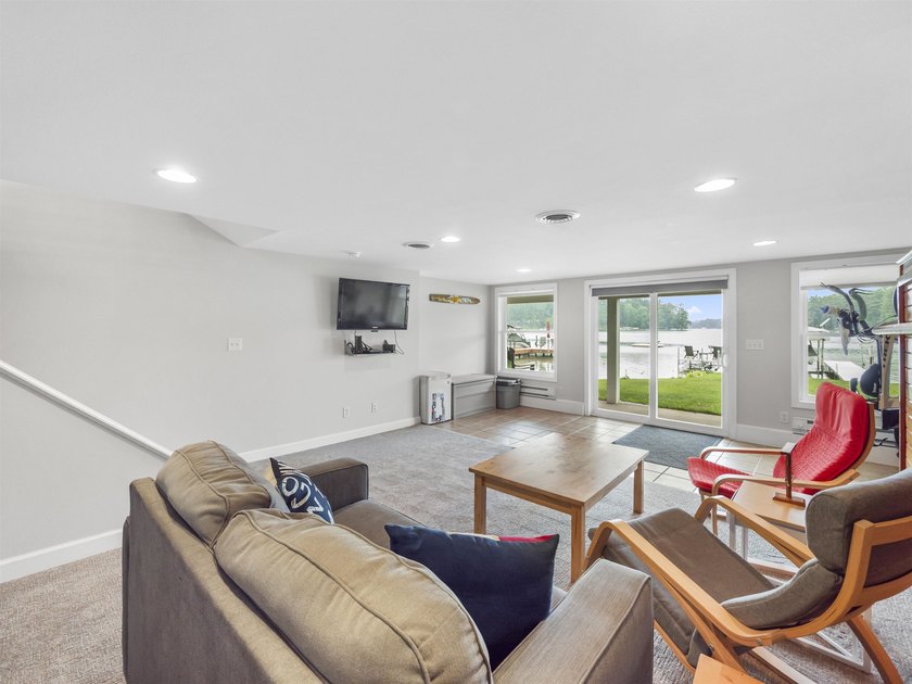 Welcome to your own slice of waterfront paradise a beautifully - photo 19