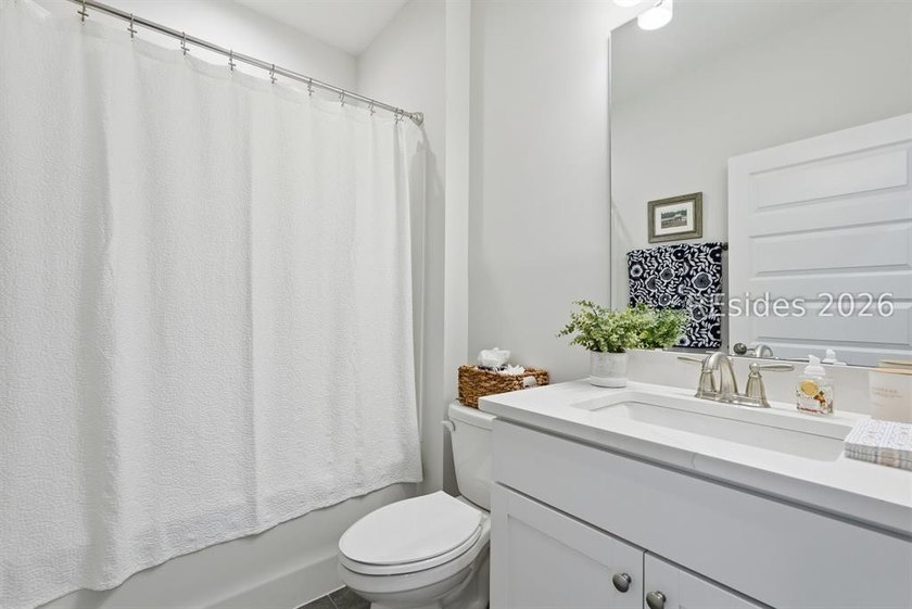Welcome to this beautifully appointed 2-bedroom, 2-bath plus den - photo 22