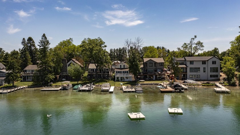 Welcome to your own slice of waterfront paradise a beautifully - photo 27