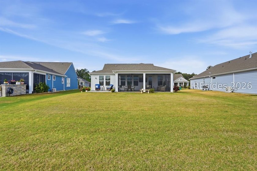 Welcome to this beautifully appointed 2-bedroom, 2-bath plus den - photo 33