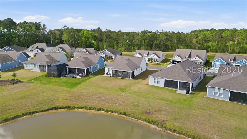 Welcome to this beautifully appointed 2-bedroom, 2-bath plus den - photo 40
