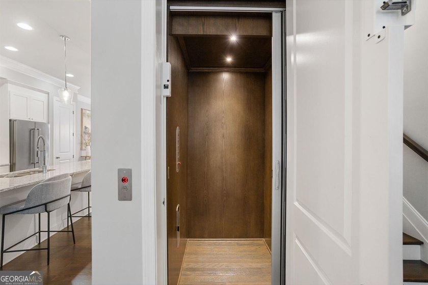 Welcome to 3796 Huger Pl SE, where thoughtful design meets - photo 17