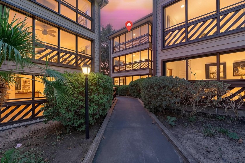 Relax in the large 3rd floor end unit with an Oceanview. The - photo 36