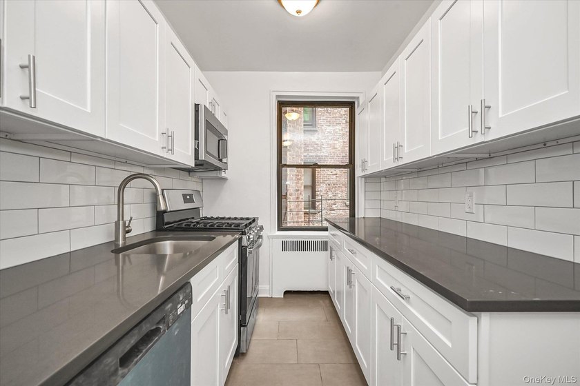 Welcome to 2685 Creston Avenue, Unit 4A - a beautifully updated - photo 11