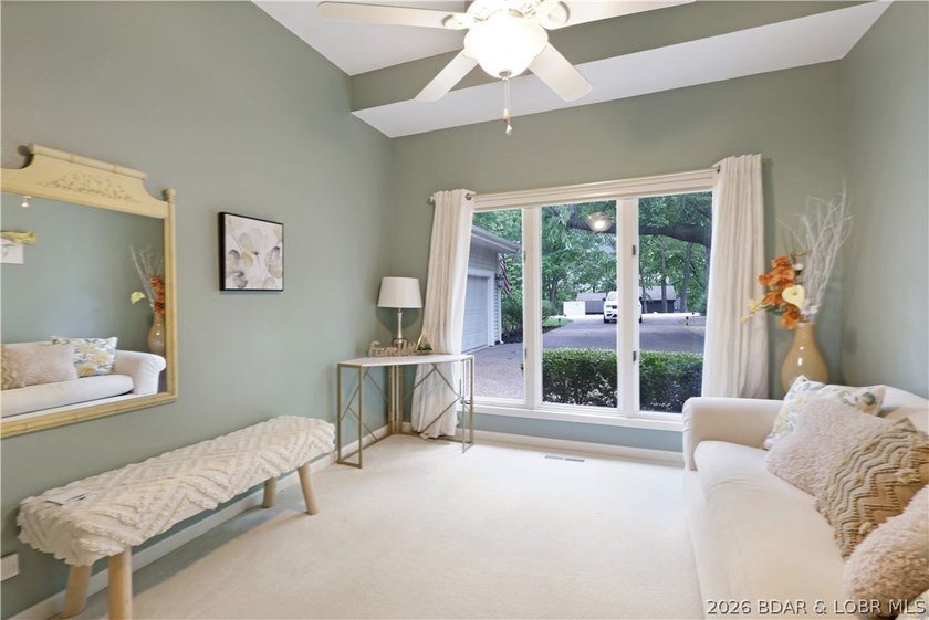 Welcome to 55 Point Hickory Ct. in beautiful Four Seasons, MO! - photo 30
