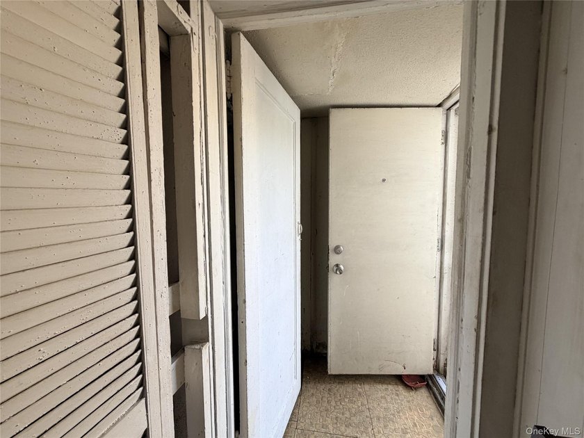 Attention renovators, investors, and end users with vision - photo 33