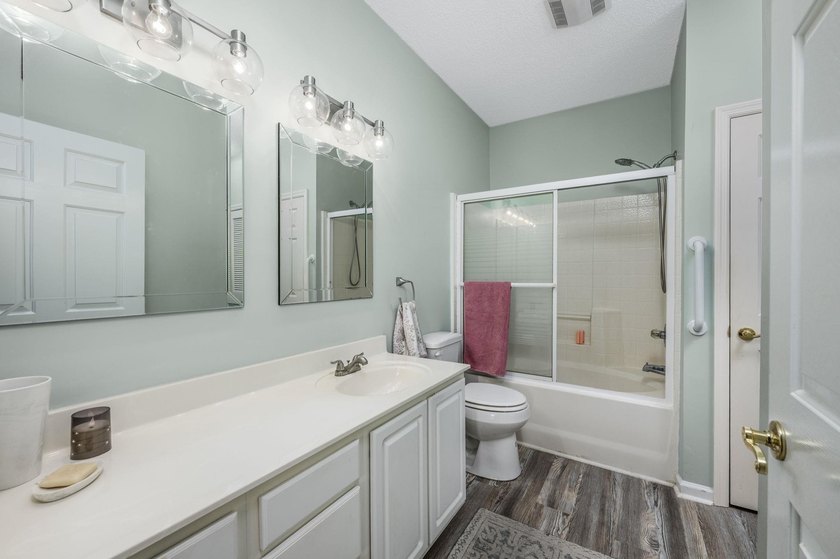 Move-In Ready First-Floor Condo in Harbourfront Villas - Golf - photo 18