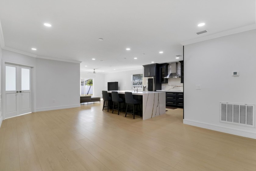Welcome to your dream home built in 2021! This stunning - photo 12
