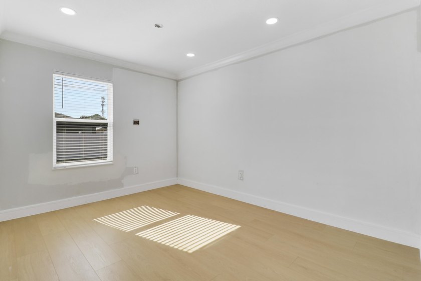 Welcome to your dream home built in 2021! This stunning - photo 35