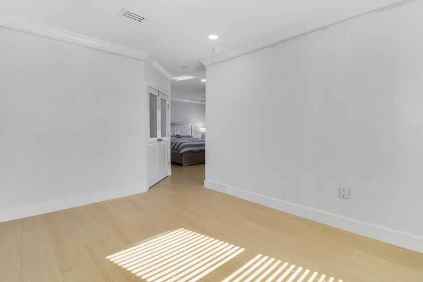 Welcome to your dream home built in 2021! This stunning - photo 37