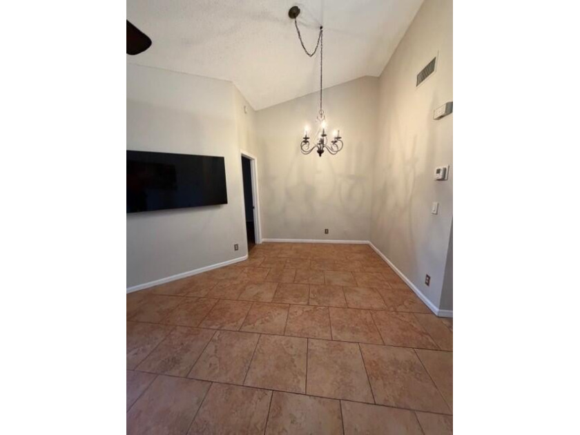 Located in the gated community of Independence Bay in Deerfield - photo 6