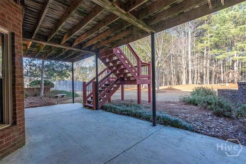 Welcome to this beautifully maintained home in the highly - photo 31