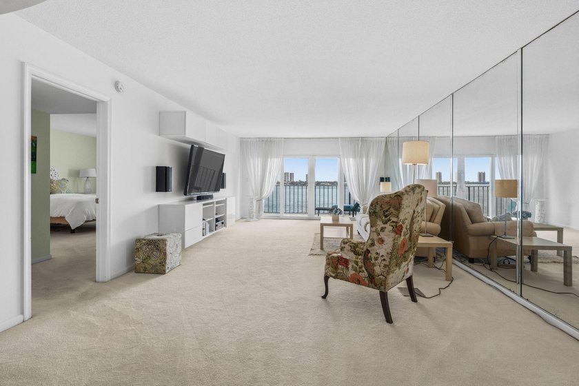 Enjoy sweeping, panoramic Intracoastal views from every room in - photo 5
