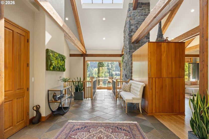 Extraordinary gated Willamette River estate on 1.56 private - photo 6