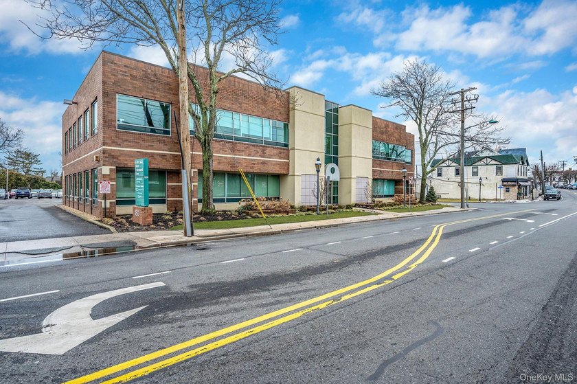 Rare opportunity to OWN professional office space on Main Street - photo 4