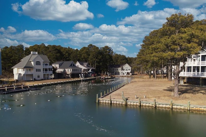 1/935 Oversized (14.373 sq ft), level cleared, canal lot that - photo 3