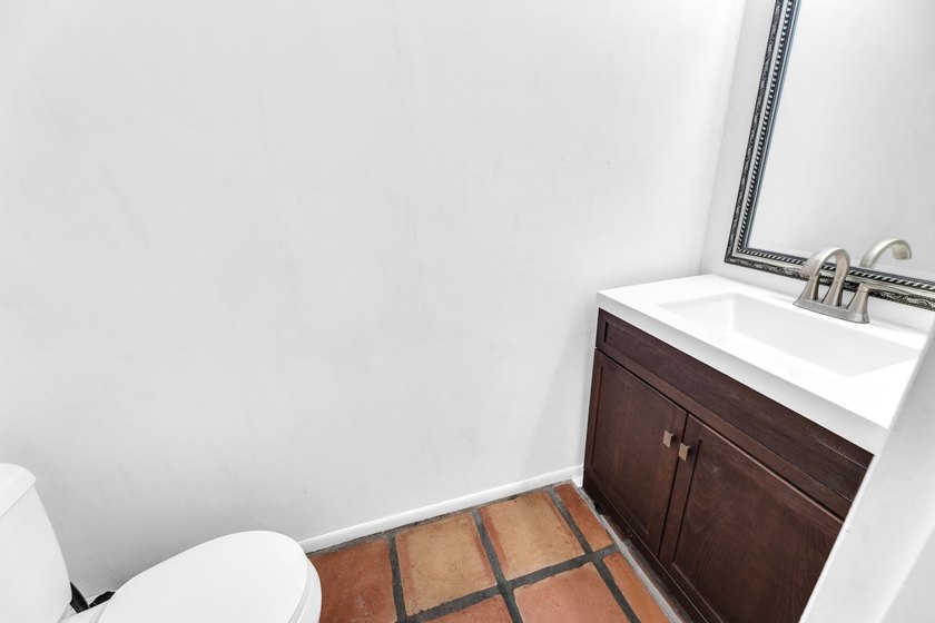 TOWNHOME CAN BE RENTED RIGHT AWAY...6 MONTHS MINIMUM. BRING - photo 18