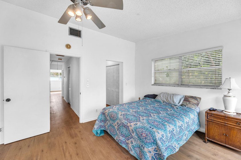 TOWNHOME CAN BE RENTED RIGHT AWAY...6 MONTHS MINIMUM. BRING - photo 21