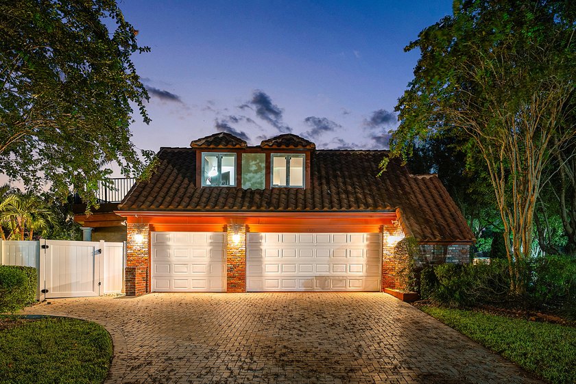 Experience refined living at 3790 Kings Way, a stunningly - photo 9