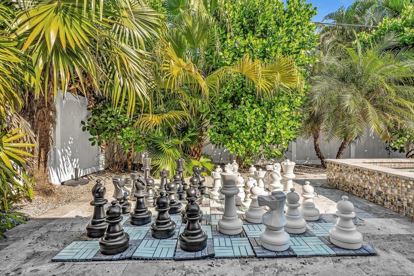 Welcome to your own tropical paradise in this E Oakland Park - photo 46